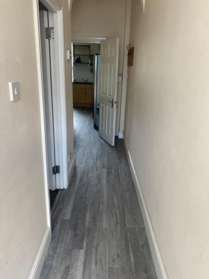Spacious 4 Bedroom House Near Stokes Croft!! Central!!! Μπρίστολ Εξωτερικό φωτογραφία